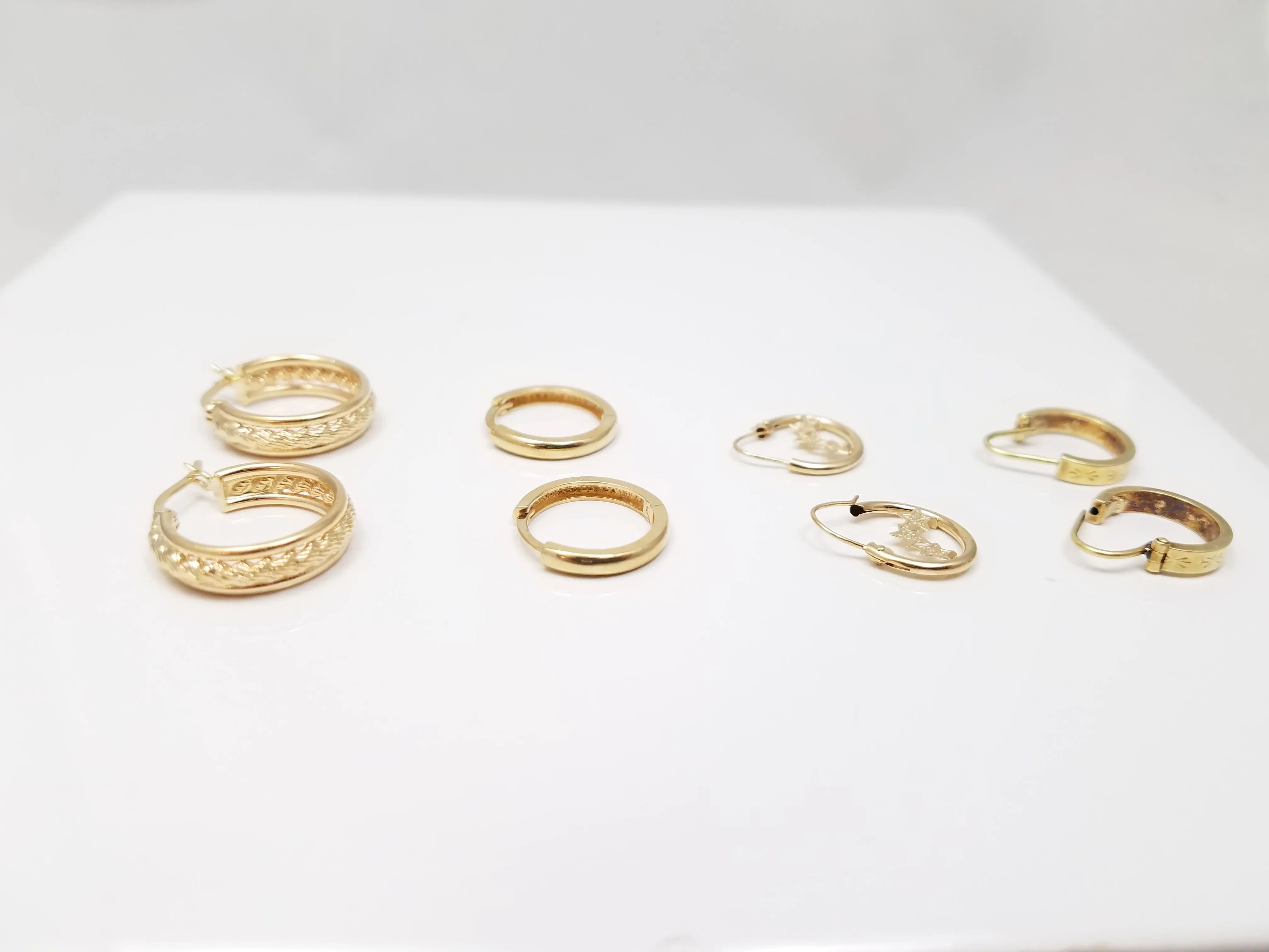 14k Yellow Gold Petite Hollow Hoop Lot