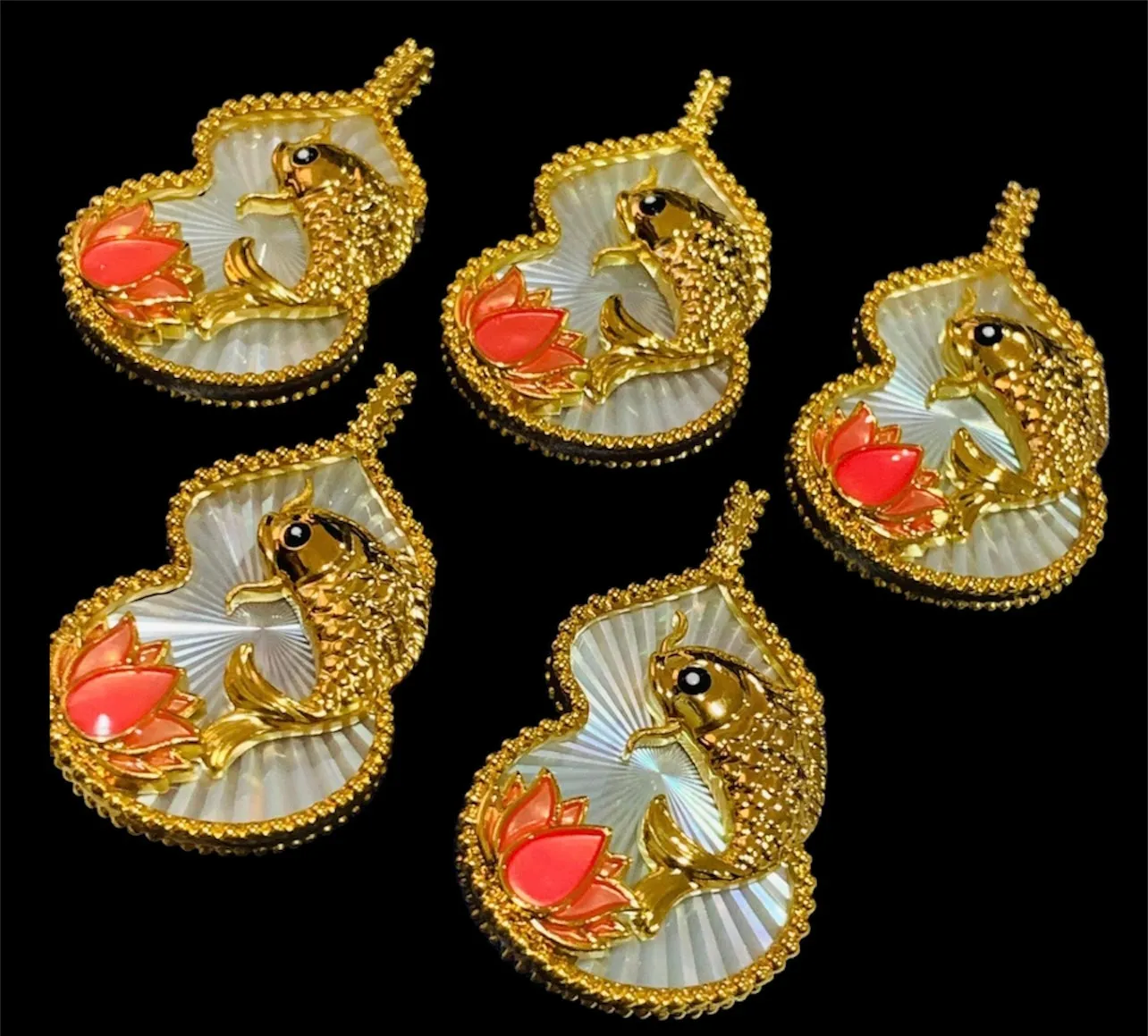 #GOLD2024 | 18K Golden Fish Pendant