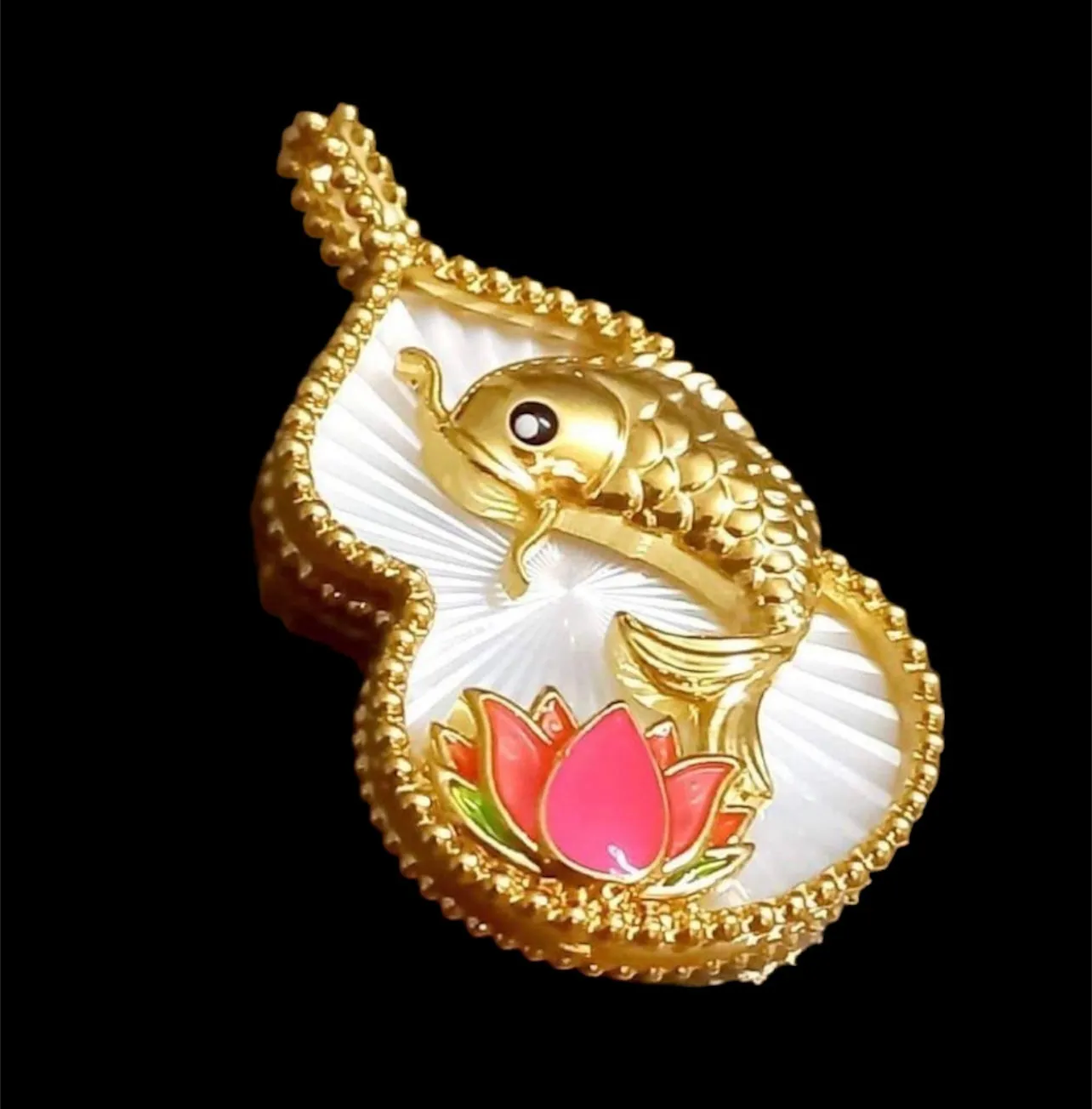 #GOLD2024 | 18K Golden Fish Pendant