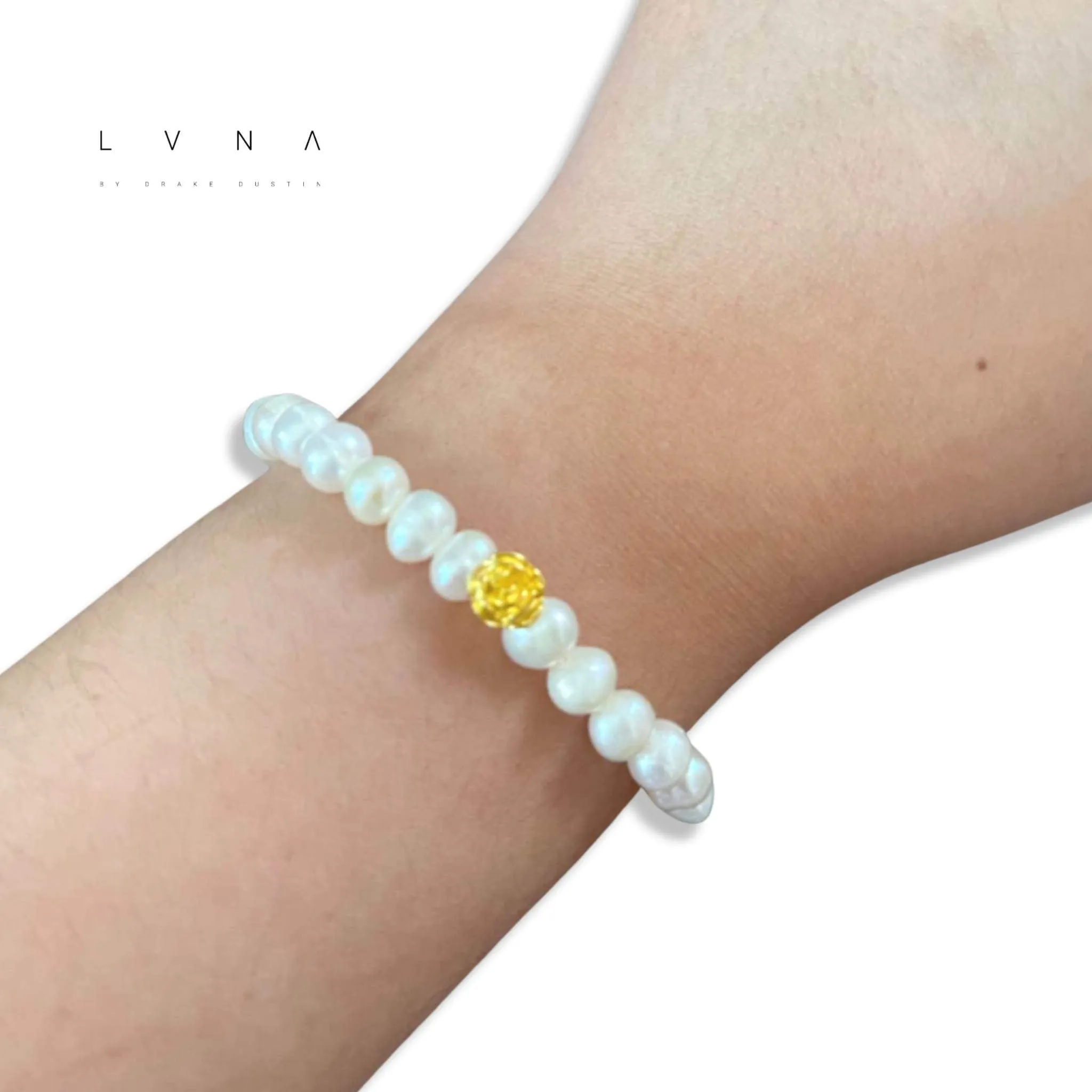 #GOLD2024 | 18K Golden Pearl Rose Charm Bracelet