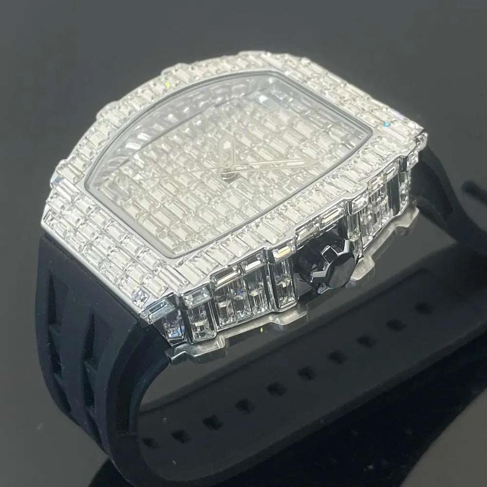 MISSFOX Tonneau Quartz Watch with Decorative Bezel