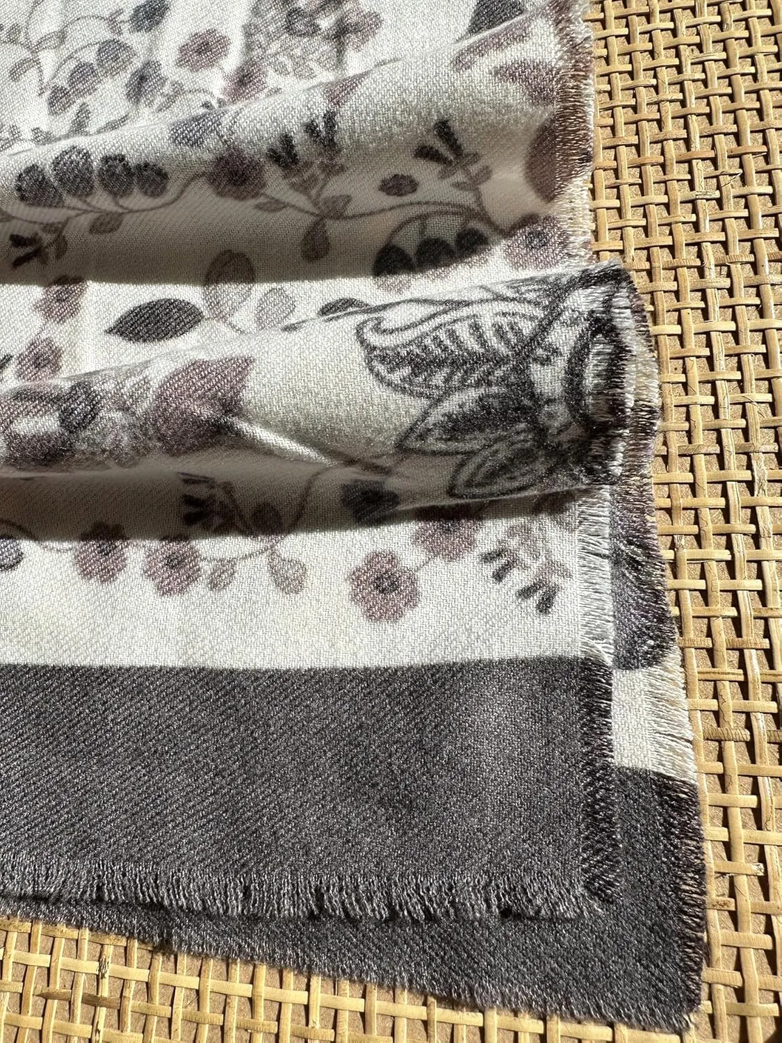 Scarf for Women Super Soft Classic Womens Scarfs Cashmere Scarves Pashmina Shawls and Wraps for Evening Dresses